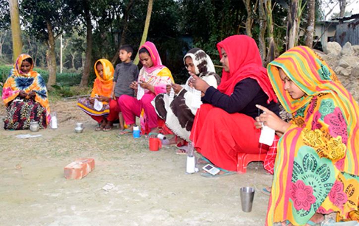 বগুড়ার তৈরি টুপি রফতানি হচ্ছে বিভিন্ন দেশে