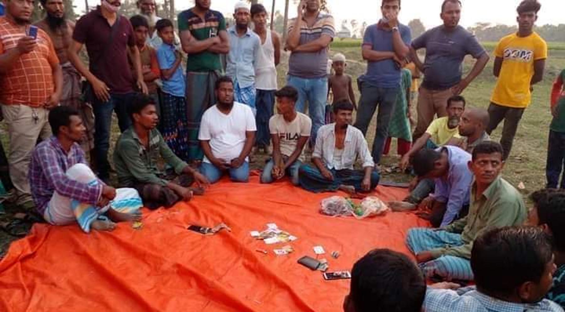 চান্দিনায় কৃষক বেশে সহকারি পুলিশ সুপারের অভিযান ১০ জুয়ারী আটক