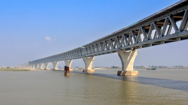 লকডাউনে থেমে নেই মেগা প্রকল্পগুলো লকডাউনে থেমে নেই মেগা প্রকল্পগুলো