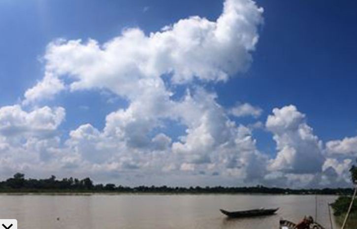 হালদা নদীকে কেন্দ্র করে যাত্রা হচ্ছে নৌ থানার হালদা নদীকে কেন্দ্র করে যাত্রা হচ্ছে নৌ থানার