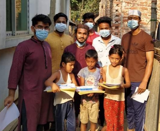 করোনায় কুবি দত্ত হল ছাত্রলীগের 'জয় বাংলা জরুরি সেবা' করোনায় কুবি দত্ত হল ছাত্রলীগের 'জয় বাংলা জরুরি সেবা'