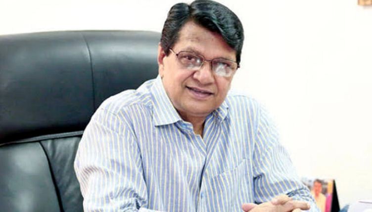 ১৬ দিন পর করোনামুক্ত হয়ে বাসায় ফিরলেন আলমগীর ১৬ দিন পর করোনামুক্ত হয়ে বাসায় ফিরলেন আলমগীর
