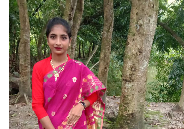 ভালোবেসে বিয়ে: ১৬ দিনেই লাশ হলো স্কুলছাত্রী স্বর্ণা ভালোবেসে বিয়ে: ১৬ দিনেই লাশ হলো স্কুলছাত্রী স্বর্ণা