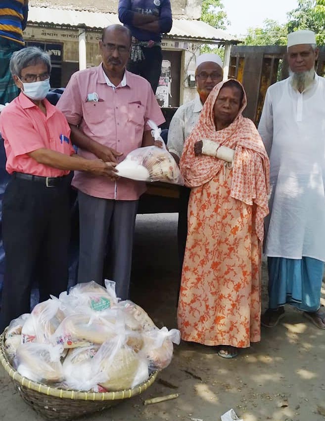 দেবীদ্বারে গ্রামবাসীদের নিয়ে ব্যাতিক্রমী ঈদ আয়োজন