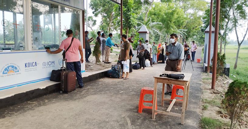 দেশে ফিরলেন ভারতের আটকা পড়া ১১ বাংলাদেশি 