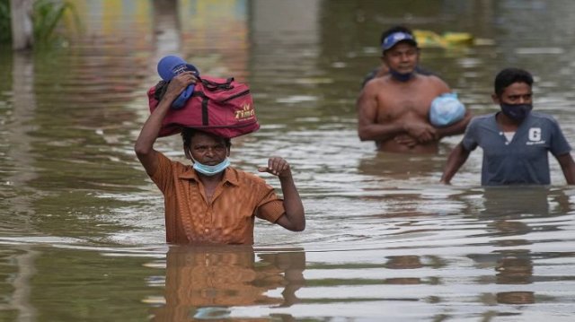 আকস্মিক বন্যা ও ভূমিধসে বিপর্যস্ত শ্রীলঙ্কা, ১৪ জনের মৃত্যু