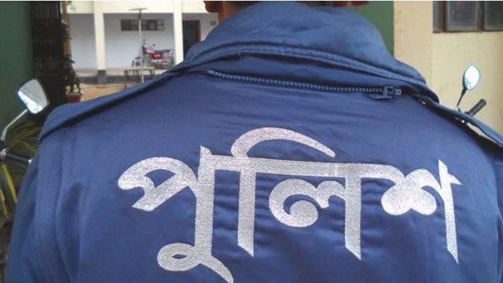 বিয়ের পর শ্বশুরবাড়িতে হামলা চালালেন পুলিশ জামাতা