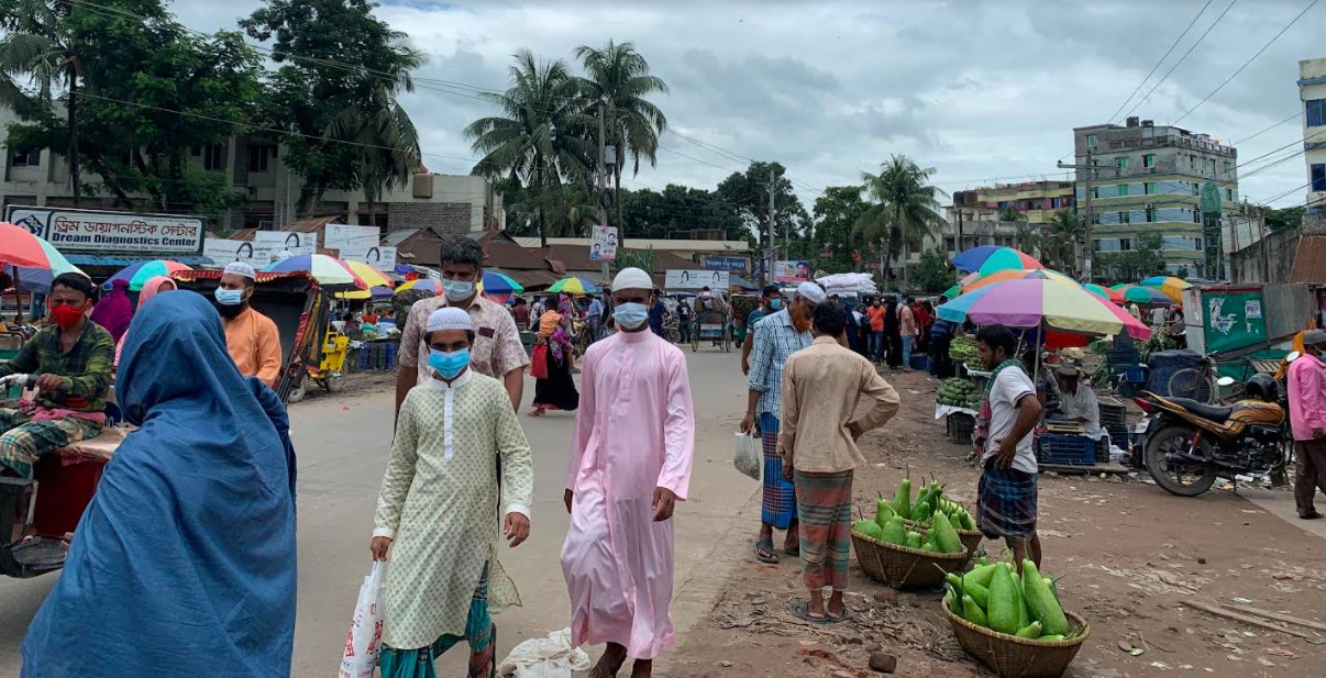 দেবীদ্বারে ঈদ পরবর্তী কঠোর লকডাউন'র ষষ্ঠ দিনে ভ্রাম্যমান আদালতের অভিযান