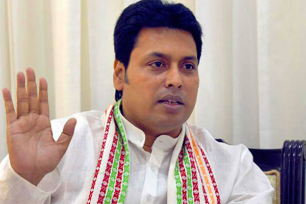 ত্রিপুরার মুখ্যমন্ত্রীকে গাড়ি চাপা দিয়ে হত্যার চেষ্টা, আটক ৩ ত্রিপুরার মুখ্যমন্ত্রীকে গাড়ি চাপা দিয়ে হত্যার চেষ্টা, আটক ৩