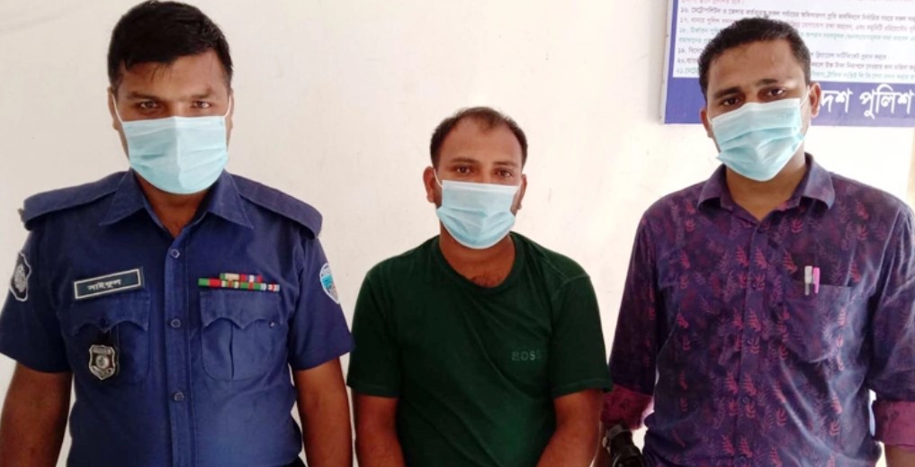 কুমিল্লায় মুরাদনগরে মসজিদে কুপিয়ে হত্যা মামলায় গ্রেফতার ১