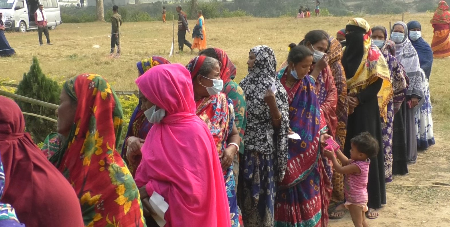 কুমিল্লার ২৪ ইউপিতে শান্তিপূর্ণ ভোট কুমিল্লার ২৪ ইউপিতে শান্তিপূর্ণ ভোট