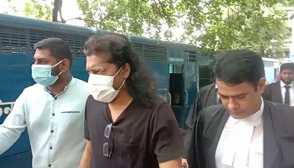 বাংলালিংকের বিরুদ্ধে করা জেমস-মাইলসের দুই মামলা প্রত্যাহার বাংলালিংকের বিরুদ্ধে করা জেমস-মাইলসের দুই মামলা প্রত্যাহার