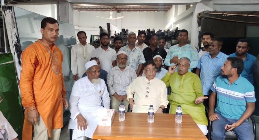উৎসবমুখর পরিবেশে কুমিল্লায় চলছে কুসিক প্রার্থীদের প্রচার প্রচারণা