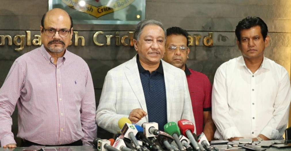খরচ বাঁচাতে বিদেশ সফরে সদস্য কমাচ্ছে বিসিবি খরচ বাঁচাতে বিদেশ সফরে সদস্য কমাচ্ছে বিসিবি