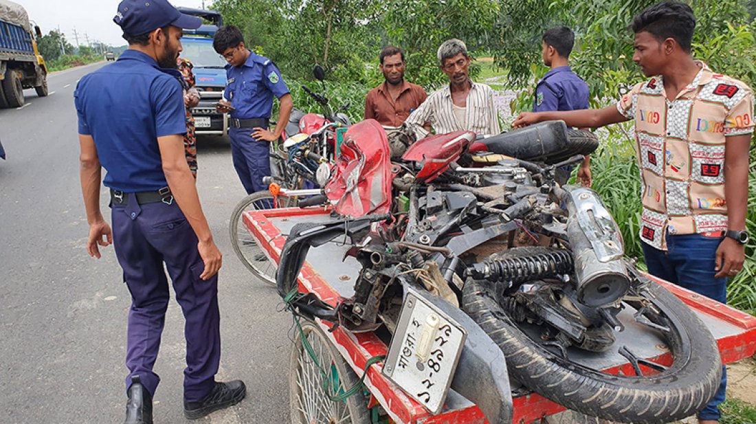 সেনানিবাসে যাওয়ার পথে সেনা সদস্য নিহত