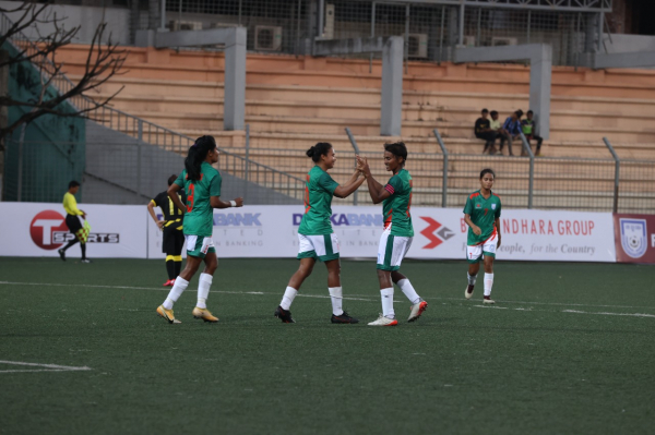 ড্র করেও ঘরের মাঠে প্রথম আন্তর্জাতিক সিরিজ জিতলো বাংলাদেশ