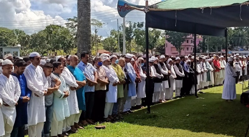 পিরোজপুরে সংসদ সদস্য এ্যানি রহমানের জানাজা সম্পন্ন