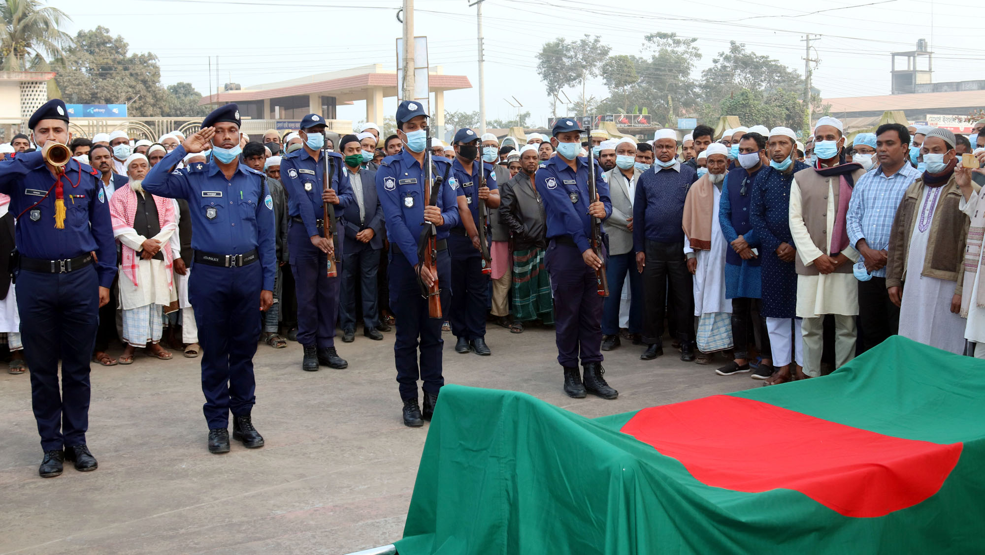 অগণিত মানুষের শ্রদ্ধা ও ভালবাসায় ভাষা সৈনিক আলী তাহের মজুমদার সমাহিত