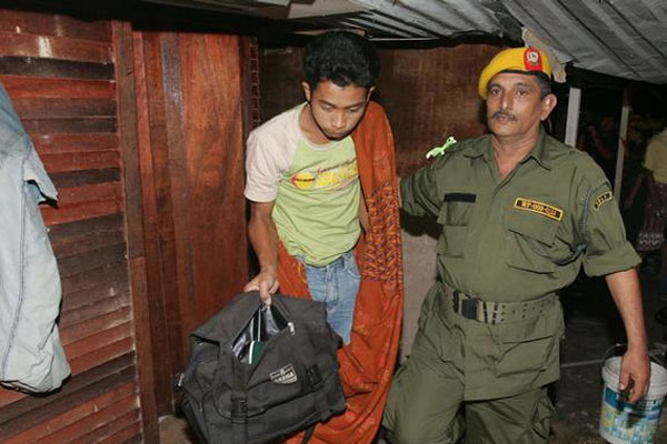 কয়েক হাজার ইন্দোনেশিয়ান শ্রমিককে ফেরত পাঠাচ্ছে মালয়েশিয়া