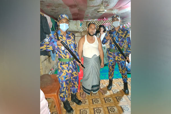 টেকনাফে ক্যাম্প থেকে অপহৃত রোহিঙ্গা উদ্ধার