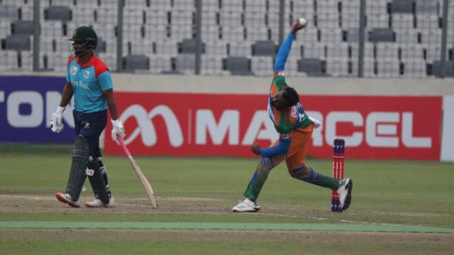 তামিম-মিঠুনের ব্যাটে জিতলো প্রাইম ব্যাংক