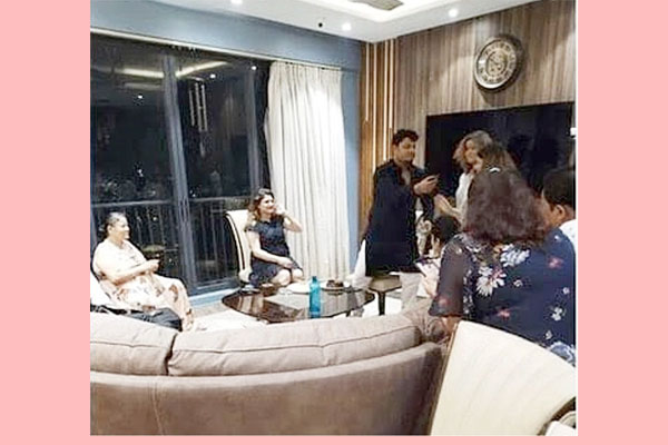 শ্রাবন্তীর নতুন প্রেমিককে মেনে নিল পরিবার