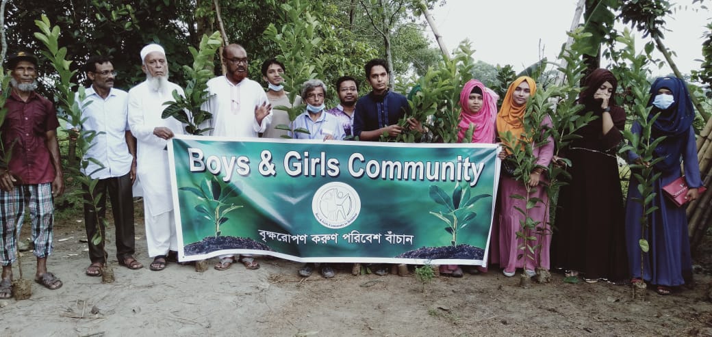 ‘দেবীদ্বার বয়েজ এন্ড গার্লস কমিউনিটি’র উদ্যোগে বৃক্ষরোপন সপ্তাহ উদ্বোধন