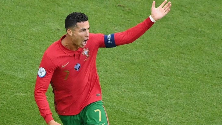 আরও একটি রেকর্ড গড়লেন রোনালদো