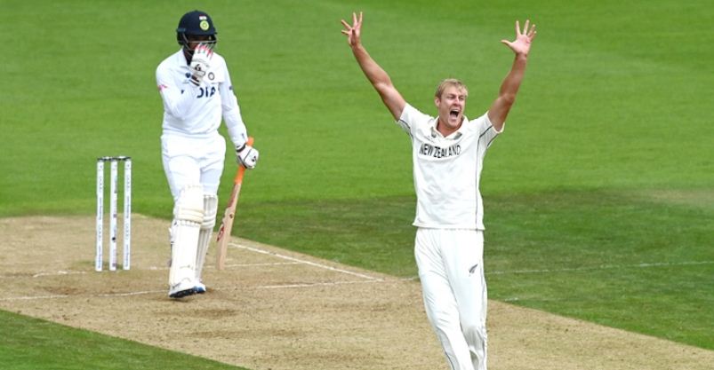 ২১৭ রানেই অলআউট ভারত