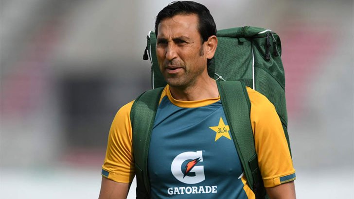 পাকিস্তানের ব্যাটিং কোচের চাকরি ছাড়লেন ইউনিস খান