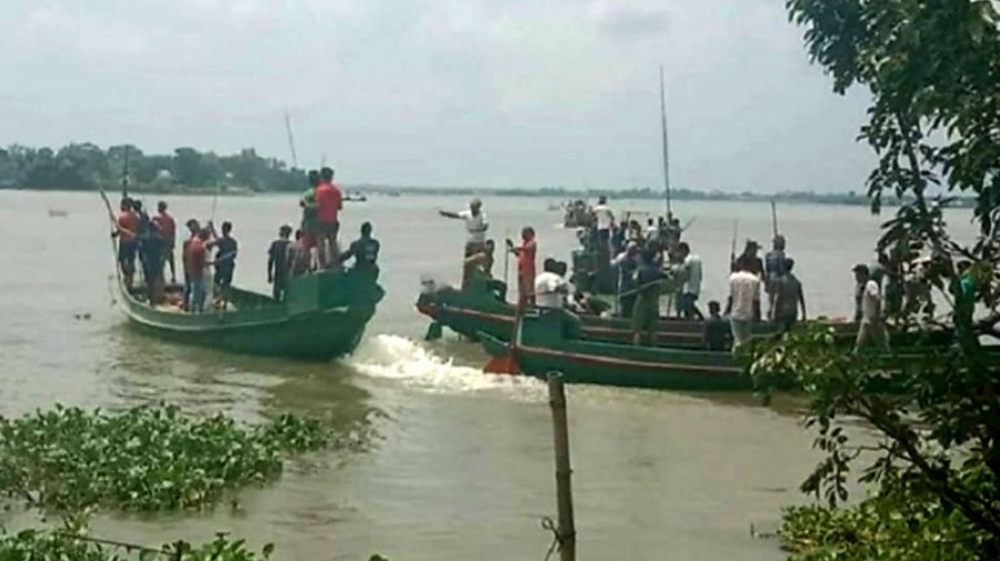 ব্রাহ্মণবাড়িয়ায় ফুটবল খেলা নিয়ে নৌপথে সংঘর্ষ