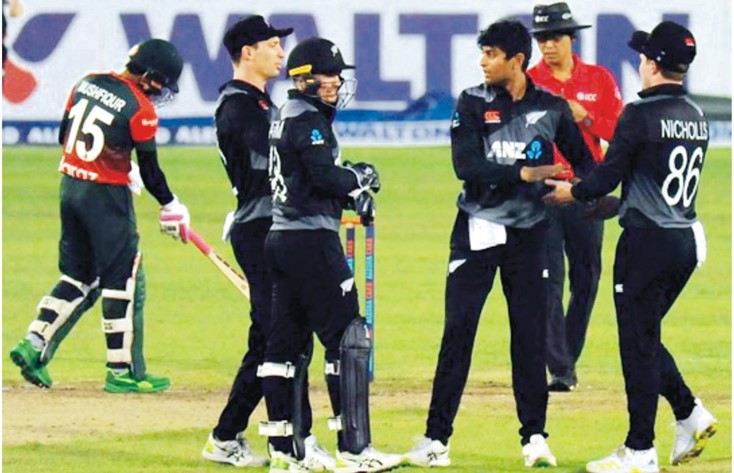 নিজেদের তৈরি ঘূর্ণি ফাঁদে ধরা পড়ল টাইগাররা