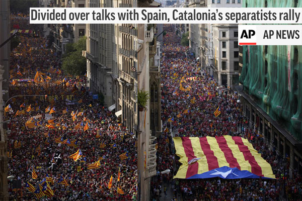 স্পেনের কাতালুনিয়াকে স্বাধীন রাষ্ট্র ঘোষণার দাবি, লাখো মানুষের বিক্ষোভ