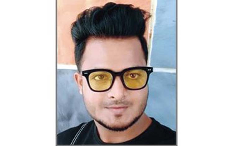 মোটরসাইকেলে ট্রাকের ধাক্কায় ছাত্রলীগ নেতা নিহত