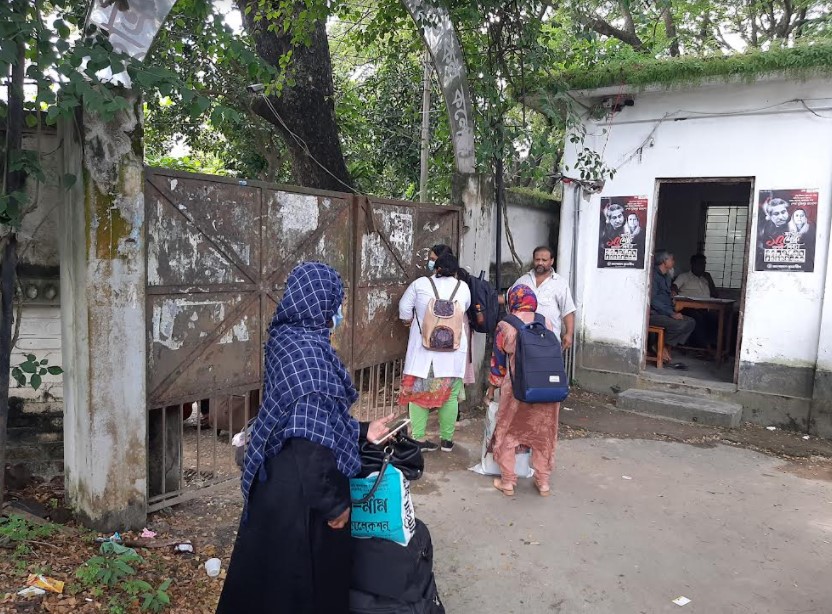 খুললো কুমেক, সশরীরে শ্রেণিকক্ষে ফিরে উচ্ছ্বসিত শিক্ষার্থীরা