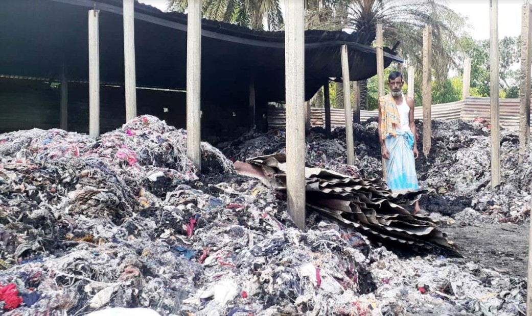 চান্দিনায় তুলা ফ্যাক্টরিতে অগ্নিকান্ডে ২৩ লাখ টাকার ক্ষতি