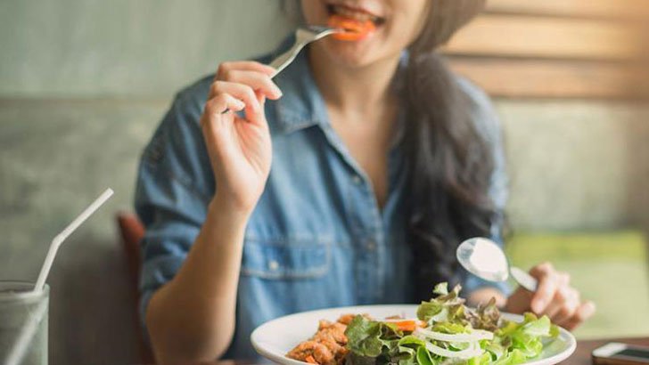 সুস্বাস্থ্য ধরে রাখতে খান ৬ খাবার