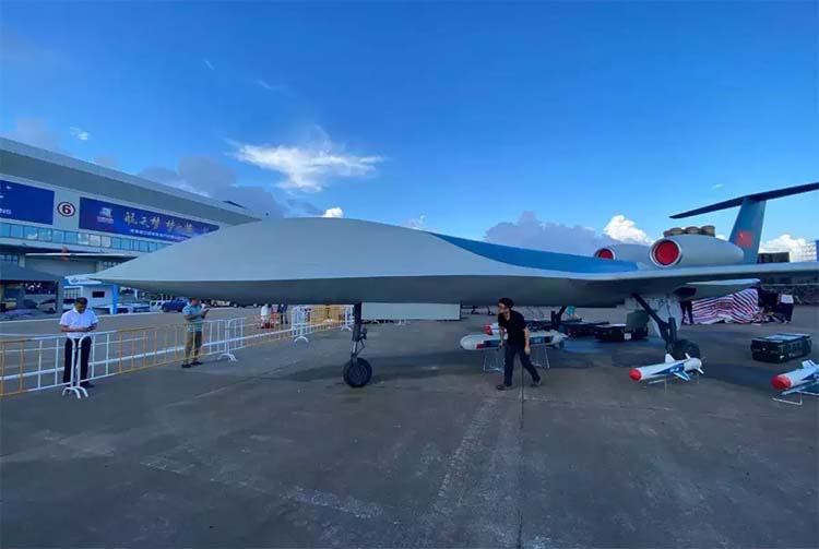 চীনের অত্যাধুনিক সামরিক শক্তি প্রদর্শন শুরু মঙ্গলবার