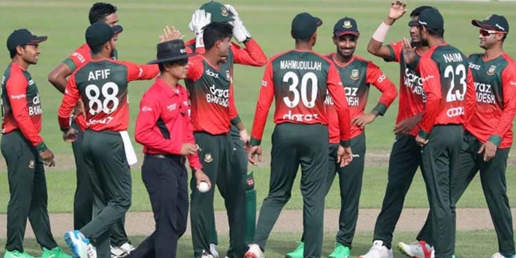 রোববার ওমান যাওয়ার আগে আজ চলছে কোভিড টেস্ট