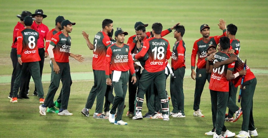 আজ রাতেই বিশ্বকাপ খেলতে ওমান যাবে জাতীয় দল