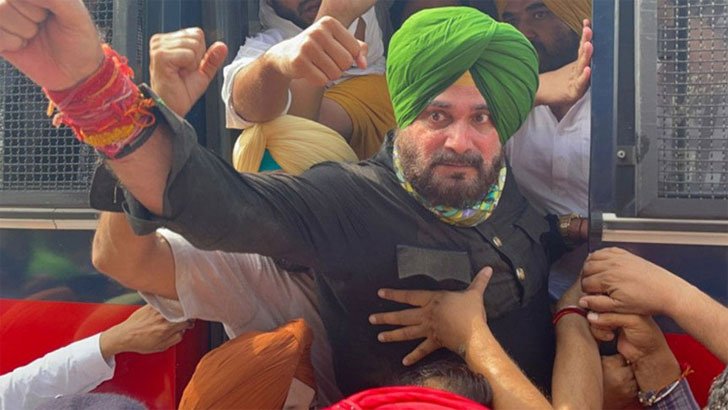 ভারতের সাবেক ক্রিকেটার নভজোৎ সিং সিধু আটক