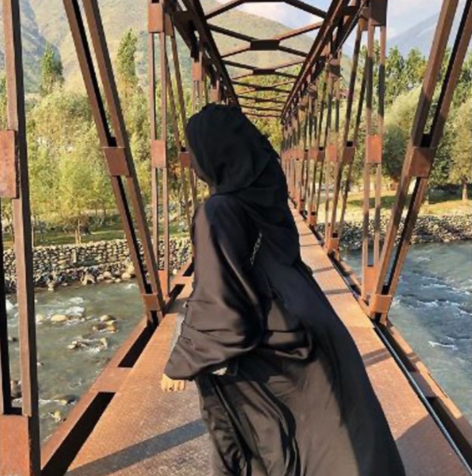 ইসলামের টানে বলিউড ছাড়ার পর প্রকাশ্যে এলেন জায়রা