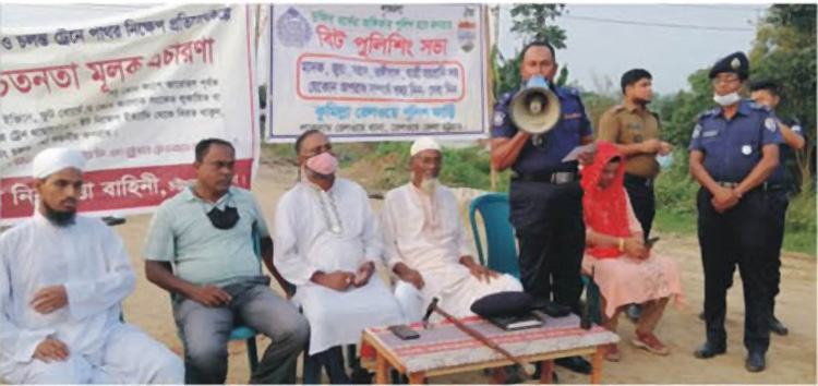 চলন্ত ট্রেনে পাথর ছোড়া বন্ধে সচেতনতা