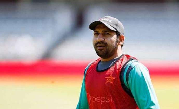 পাকিস্তানের টি-টোয়েন্টি বিশ্বকাপ দলে ফিরলেন সরফরাজ