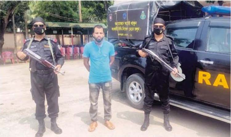 কুমিল্লায় গাঁজাসহ যুবক গ্রেফতার