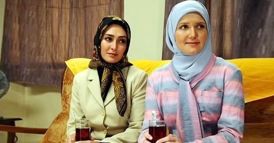 নারীর পিৎজা খাওয়া, পুরুষের চা পরিবেশনের দৃশ্য নিষিদ্ধ করলো ইরান