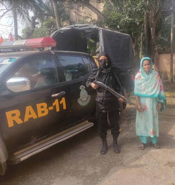 কুমিল্লায় গাঁজাসহ নারী আটক