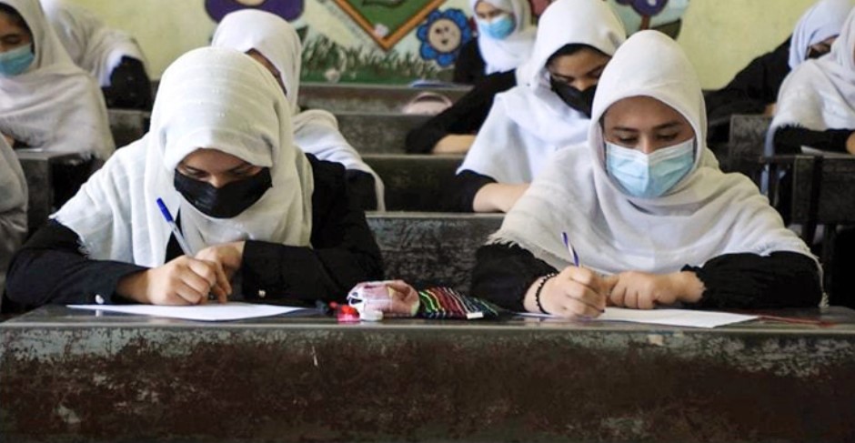 মেয়েদের স্কুলে যাওয়ার অনুমতি দেবে তালেবান