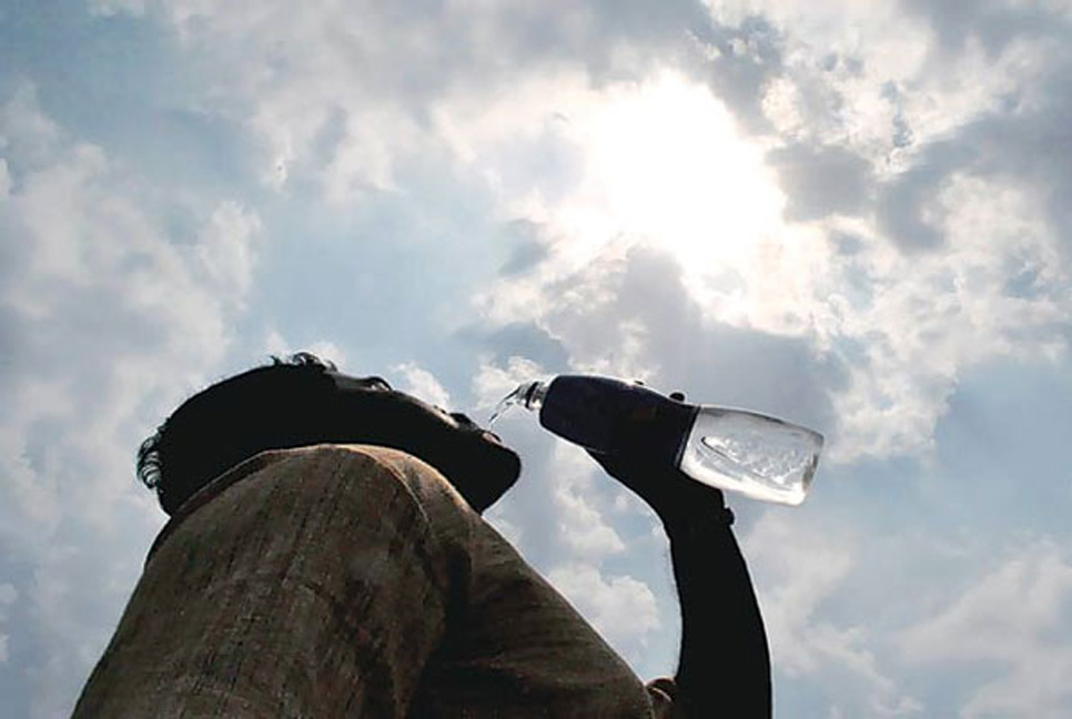 দূর হলো তাপপ্রবাহ, কমতে পারে গরম