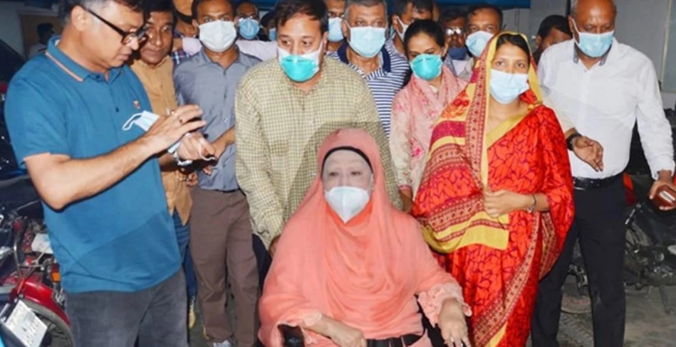 ‘আইসিউতে শঙ্কামুক্ত খালেদা জিয়া’